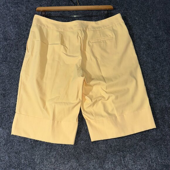 Izod XFG Shorts Womens 14 Yellow Stretch Bermuda Pockets Golf Pockets - Picture 6 of 7